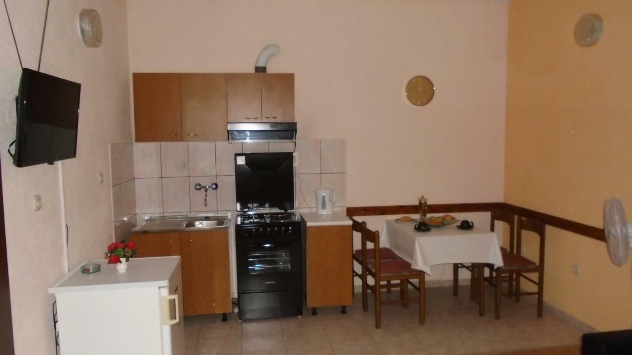 Apartmani A.Teskera Trogir Exterior photo